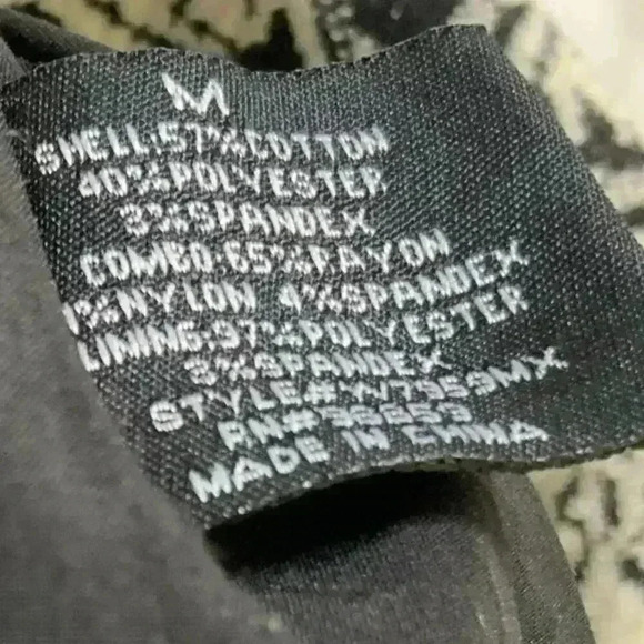 W.G.B by Walter baker Dress Women's Size Textured Floral - Picture 7 of 7